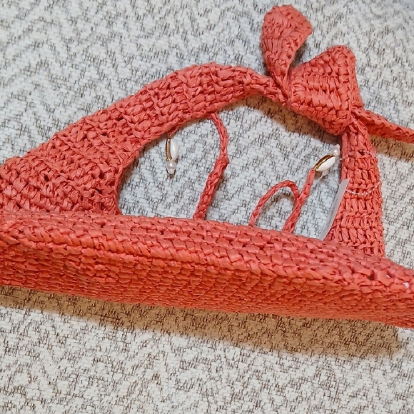 Time and Tru Women's Knot Top Straw Crescent Bag - Picture 7 of 7